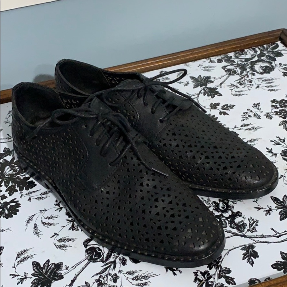 Dress up shoes